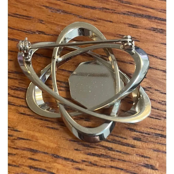 Vintage Ariki Nephrite Jade Atomic Science Broocj, Unisex Gold tone  New Zealand - Picture 2 of 3